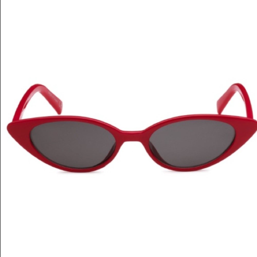 High Fashion Vintage Semi-Cat Eye Frames ✨